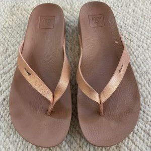 Reef Rose Gold Flip flops 6.5